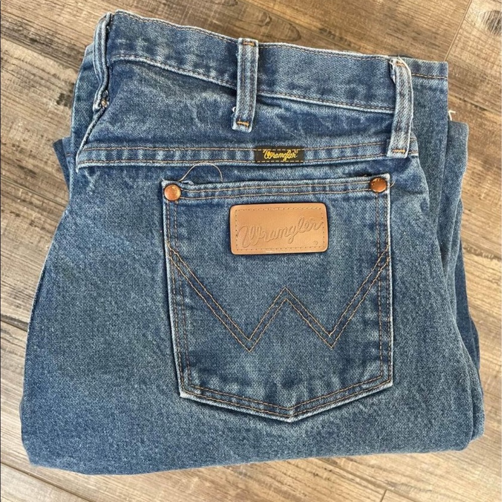 4 pairs of Men’s Wrangler Jeans